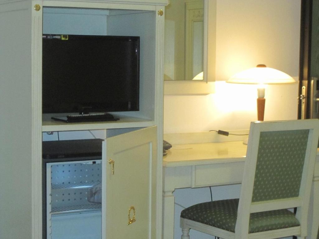Hotel Vecchio Convento Bareggio Екстериор снимка
